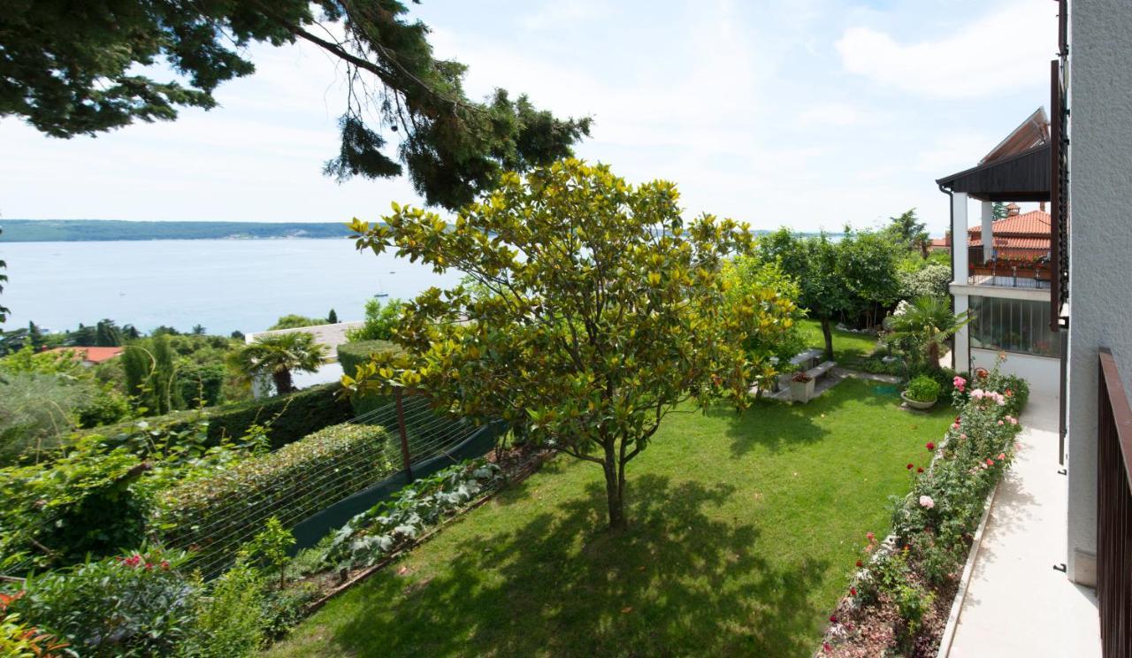 Beautiful Apartment With Picturesque View And Free Parking Portorož Buitenkant foto